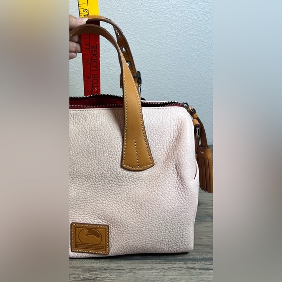 Dooney & Bourke NEW Women’s Blush Pink Pebble Leather Barrel Satchel - Picture 9 of 16